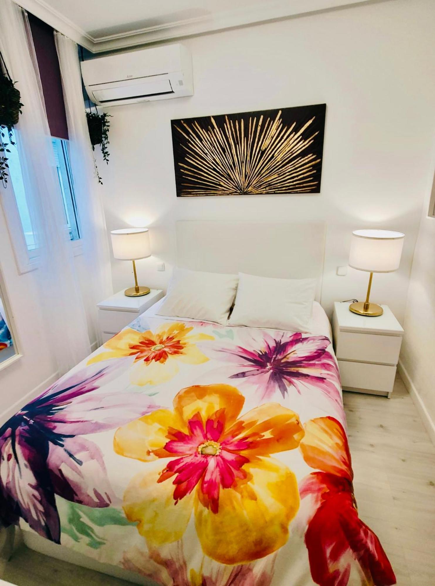 Apartamento En Pleno Centro - Especial Grupos O Familias - Gran Via - Callao - Sol - Plaza Espana Madrid
